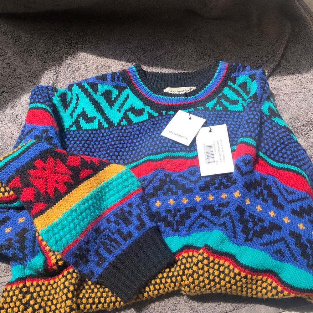 Saks fifth sweater